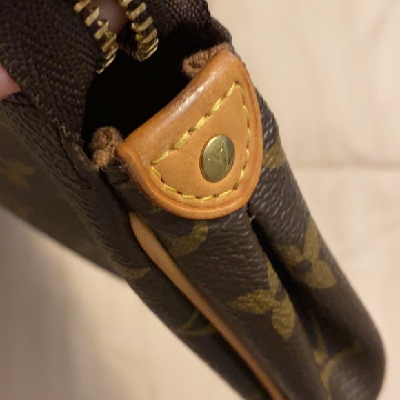 ♥️Flawless Authentic Louis Vuitton Eva Monogram Bag♥️ - Picture 4 of 9